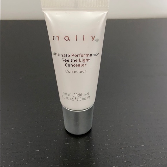 Makeup Bundle - Picture 4 of 15